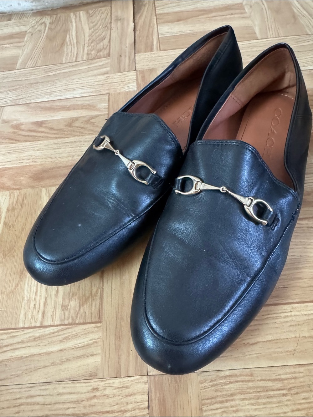 Coach Black Leather Women’s Leather Loafers with Gold Bit - Picture 3 of 6
